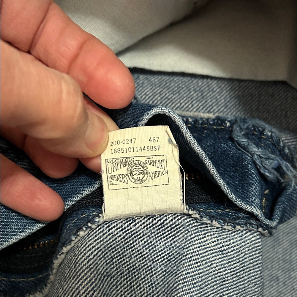 Vintage Lee Jeans Women’s 32 Blue Lee Riders with Distressing - Picture 3 of 16